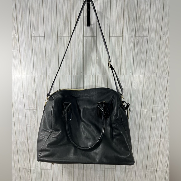 Steve Madden Black Bag- Leopard Print Interior - Picture 2 of 10